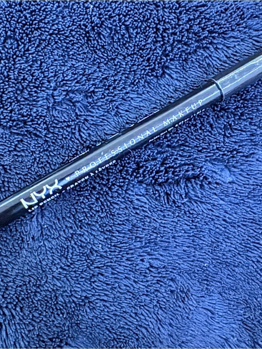 NYX Lip Liner Pencil in Currant